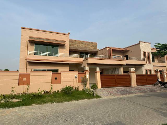Falak Naz Project